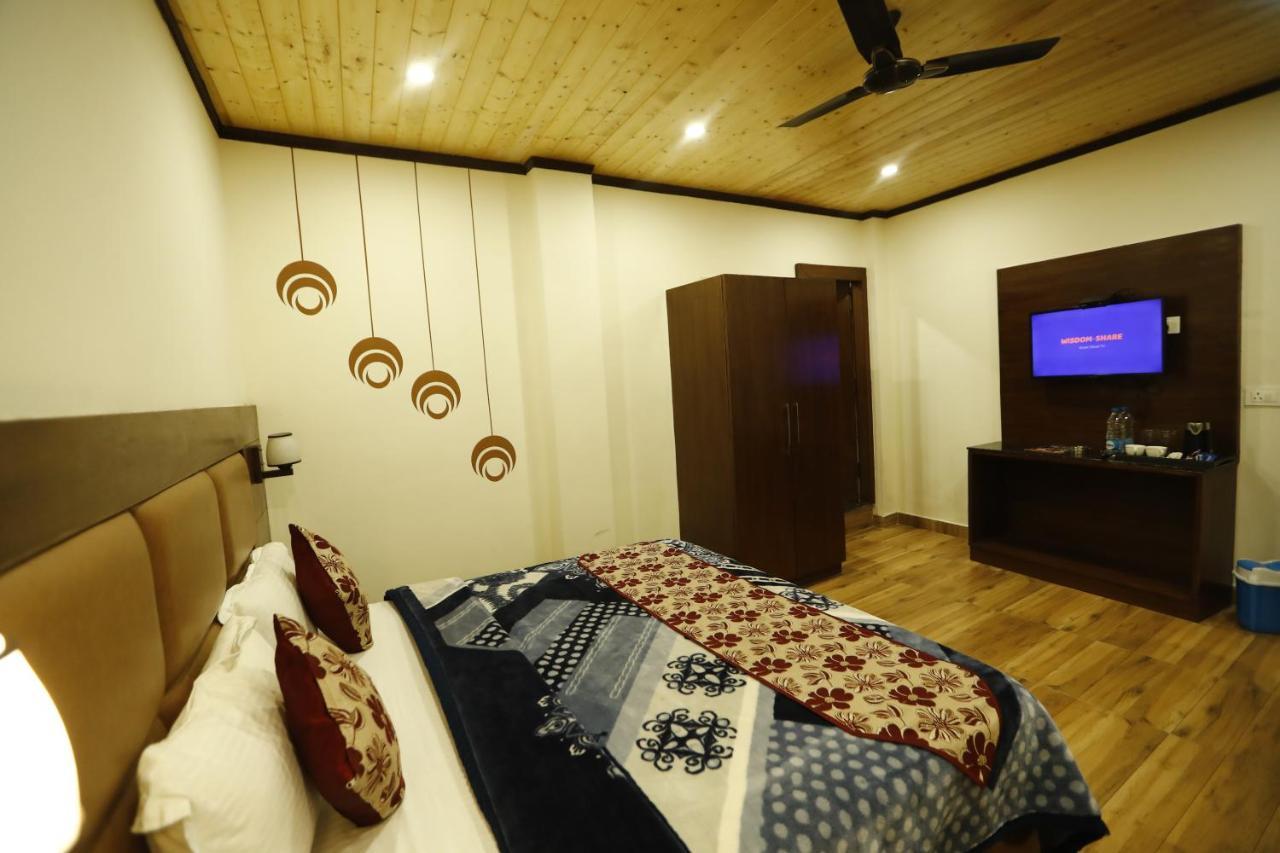 Hotel Kings Inn Мусори Екстериор снимка