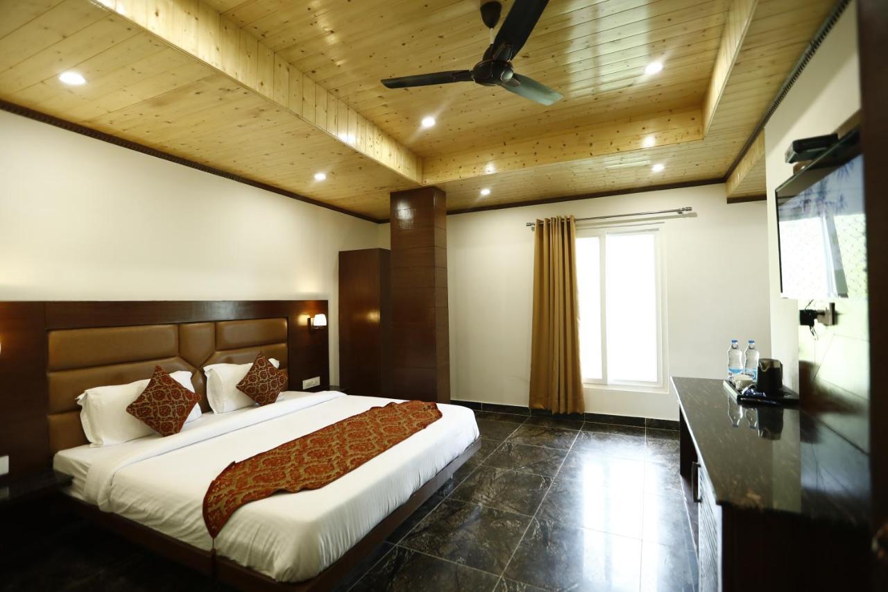 Hotel Kings Inn Мусори Екстериор снимка