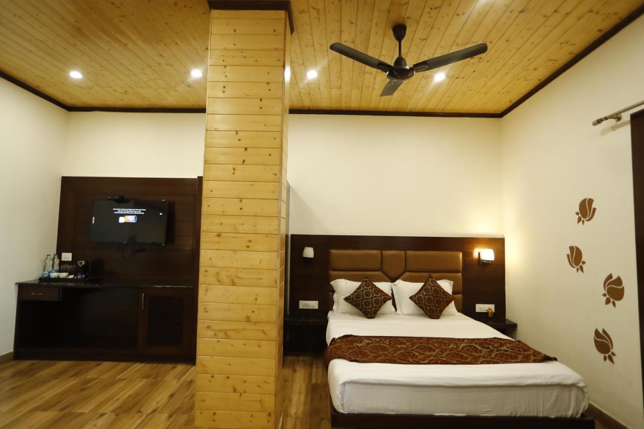Hotel Kings Inn Мусори Екстериор снимка