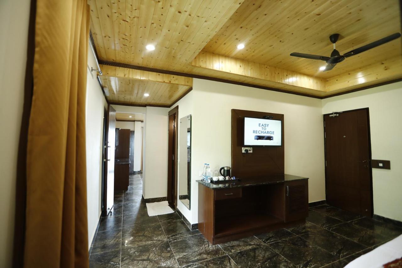 Hotel Kings Inn Мусори Екстериор снимка