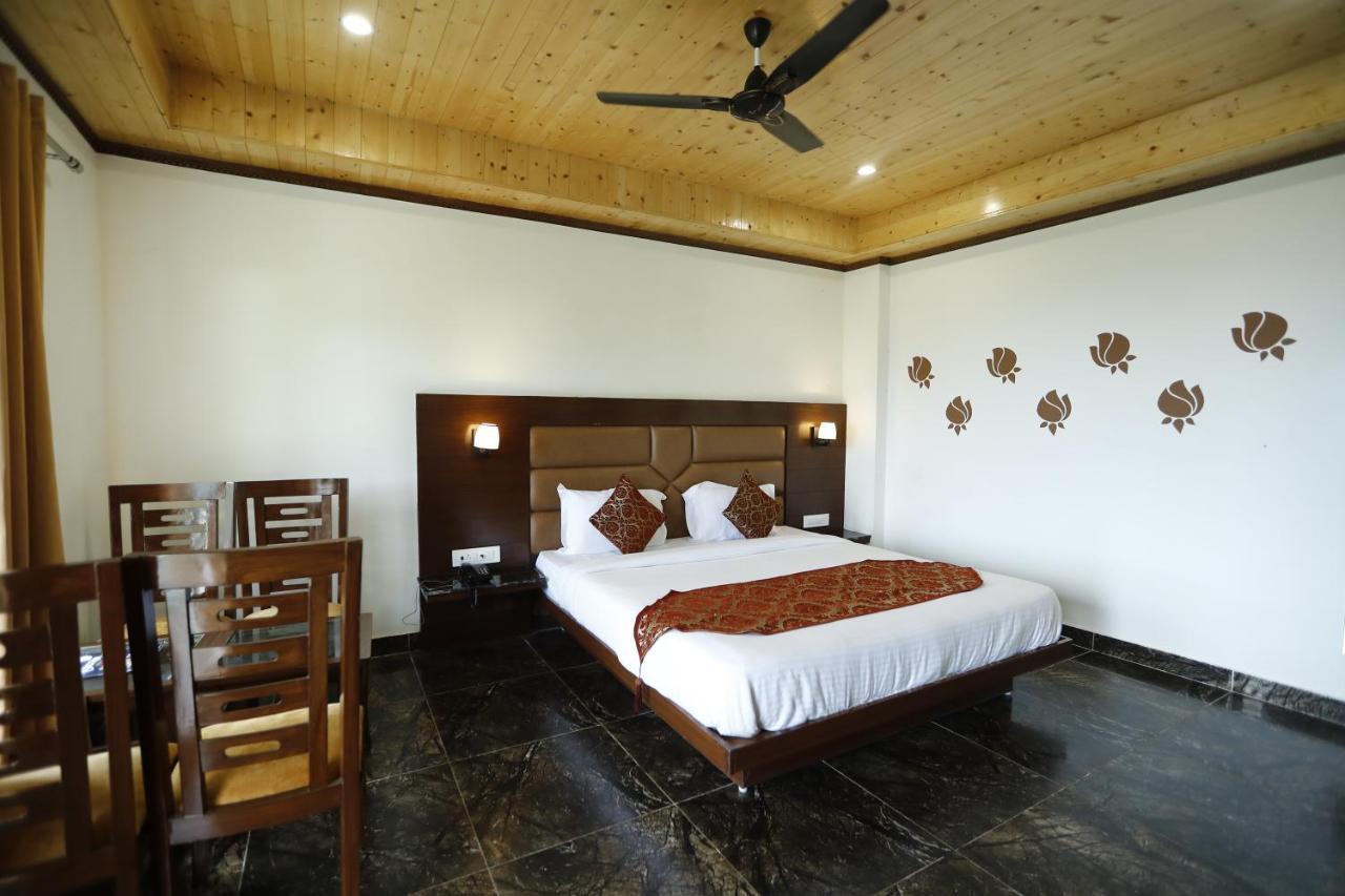 Hotel Kings Inn Мусори Екстериор снимка