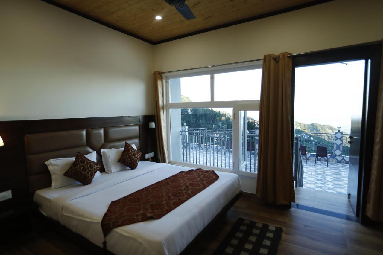 Hotel Kings Inn Мусори Екстериор снимка