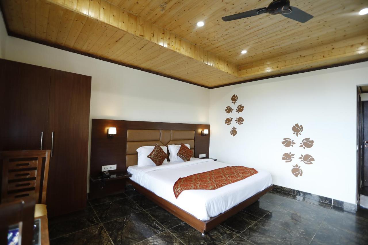 Hotel Kings Inn Мусори Екстериор снимка